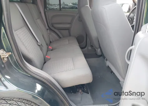 2005 Jeep Liberty Sport из США, поврежденный, VIN 1J4GL48K15W657939